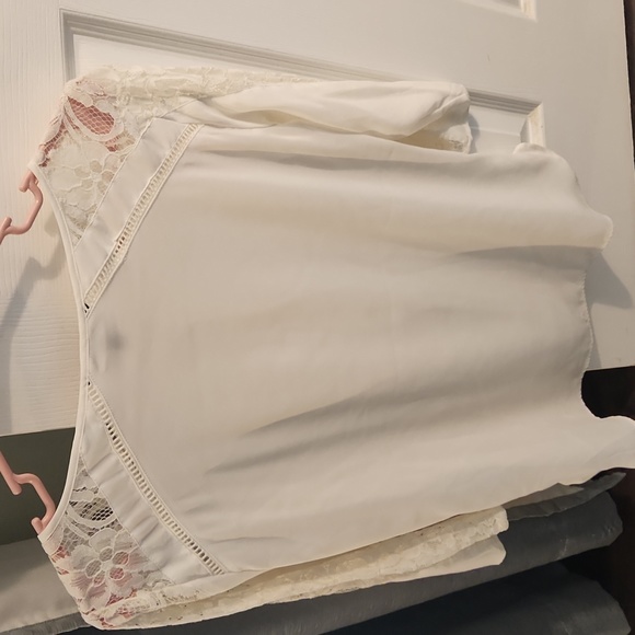 Top - Picture 3 of 3